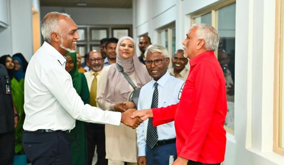 ރައީސް މުއިއްޒު އިސްރަށްވެހިންގެ ނާދީ ހުޅުވައިދެއްވުމުގެ ތެރެއިން (ފޮޓޯ (ރައީސް އޮފީސް