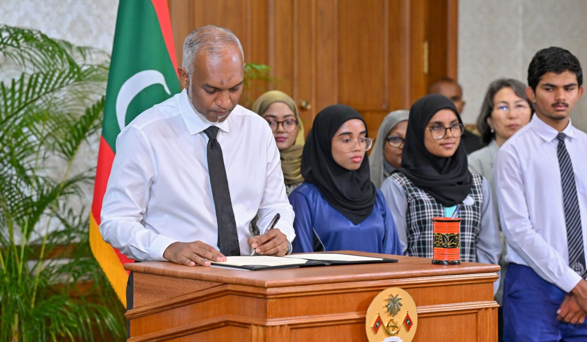 ދުންފަތް ކޮންޓްރޯލްކުރުމާބެހޭ ޤާނޫނަށް 2 ވަނަ އިޞްލާޙު ގެނައުމުގެ ބިލު ތަޞްދީޤުކުރެއްވުމުގެ ރަސްމިއްޔާތު