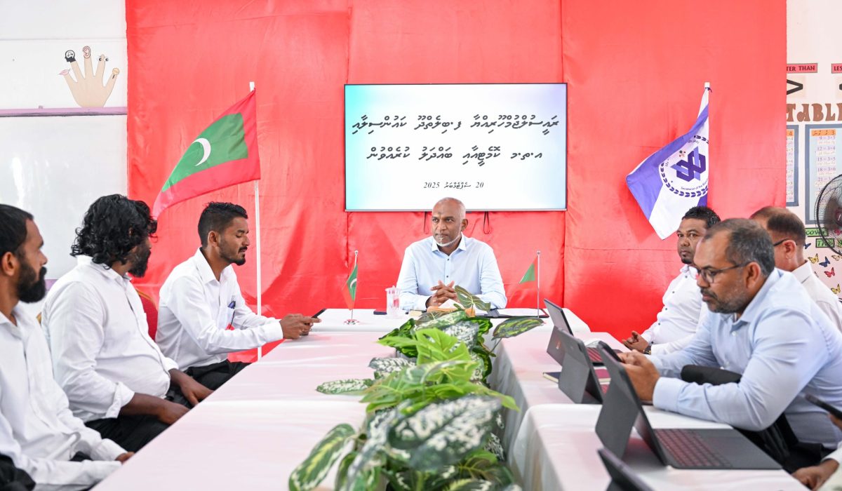 ރައިސުލްޖުމްހުރިއްޔާ ޑރ.. މުހައްމަދު މުއިއްޒު ބިލެތްދޫ ކައުންސިލާ ބައްދަލުކުރައްވަނީ (ފޮޓޯ/ ރައީސް އޮފީސް)