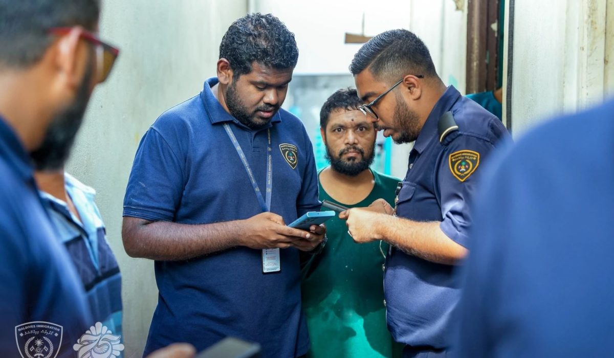 އިމިގްރޭޝަންގެ އޮޕަރޭޝަނެއްގެ ތެރެއިން (ފޮޓޯ/ އިމިގްރޭޝަން)