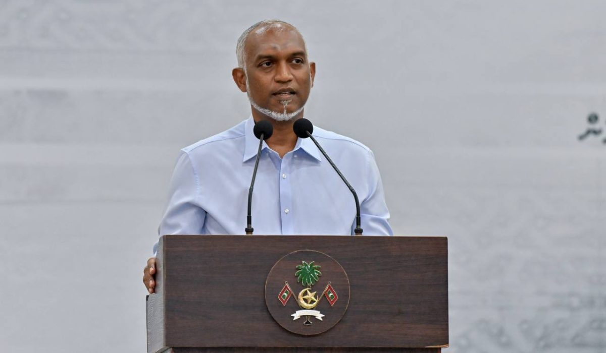 ރައީސް. ތ. ހިރިލަންދޫގެ ރައްޔިތުންނާ ބައްދަލުކުރައްވަނީ