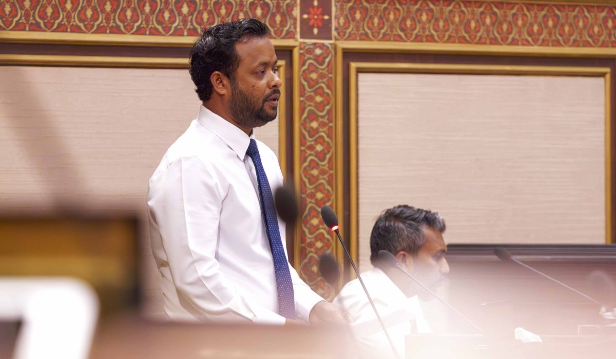 ފޮޓޯ: މަޖިލިސް