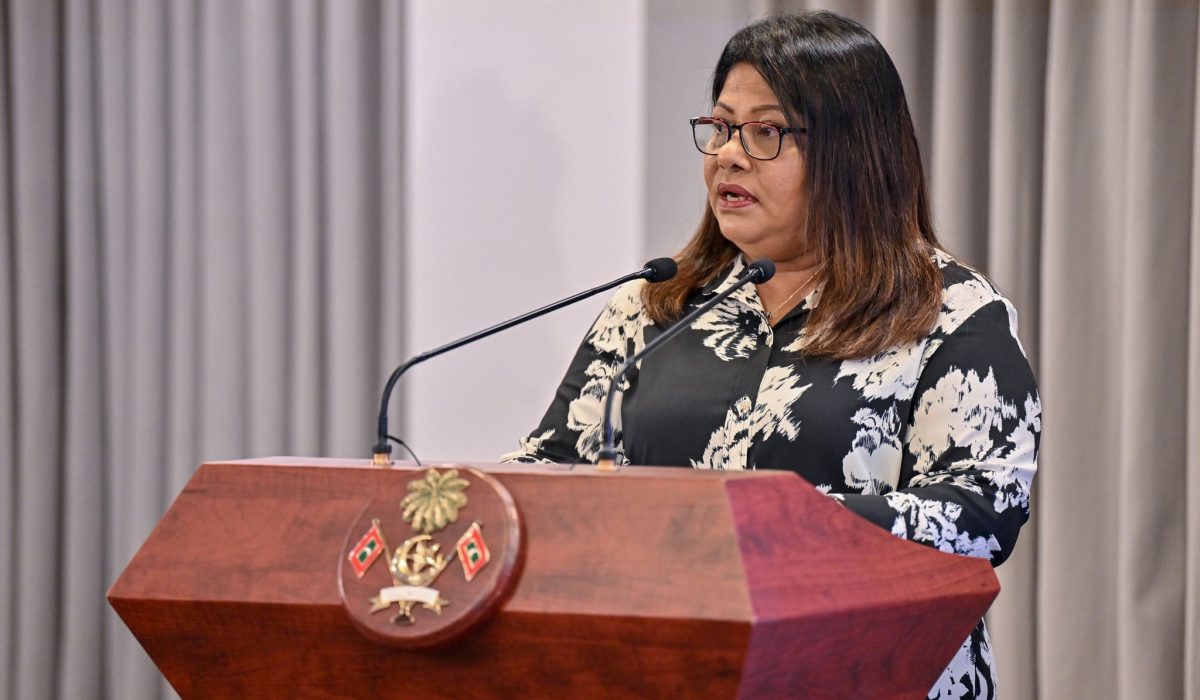 ސިއްހަތާއި ޢާއިލާއާއި އިޖުތިމާޢީ އެހީއާ ބެހޭ ވަޒީރު ޤީލާ ޢަލީ