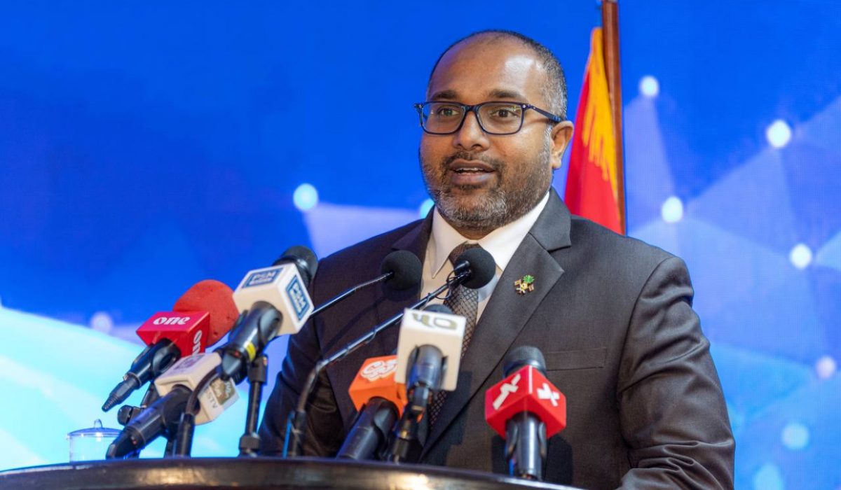 ހޯމްލޭންޑް ސެކިއުރިޓީ އެންޑް ޓެކްނޮލޮޖީ މިނިސްޓަރު އަލީ އިހުސާން (ފޮޓޯ/ ސަން)